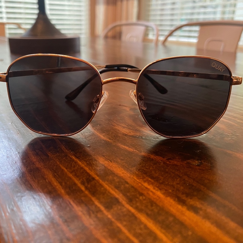 QUAY Big Time sunglasses